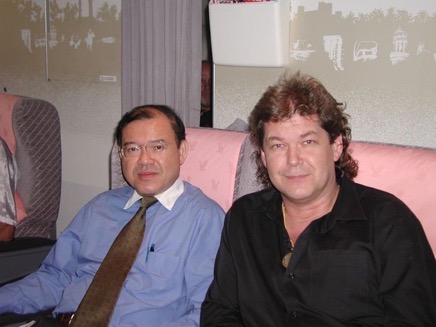 With HE Minister Dr. Supachai Phanichaphat.jpg